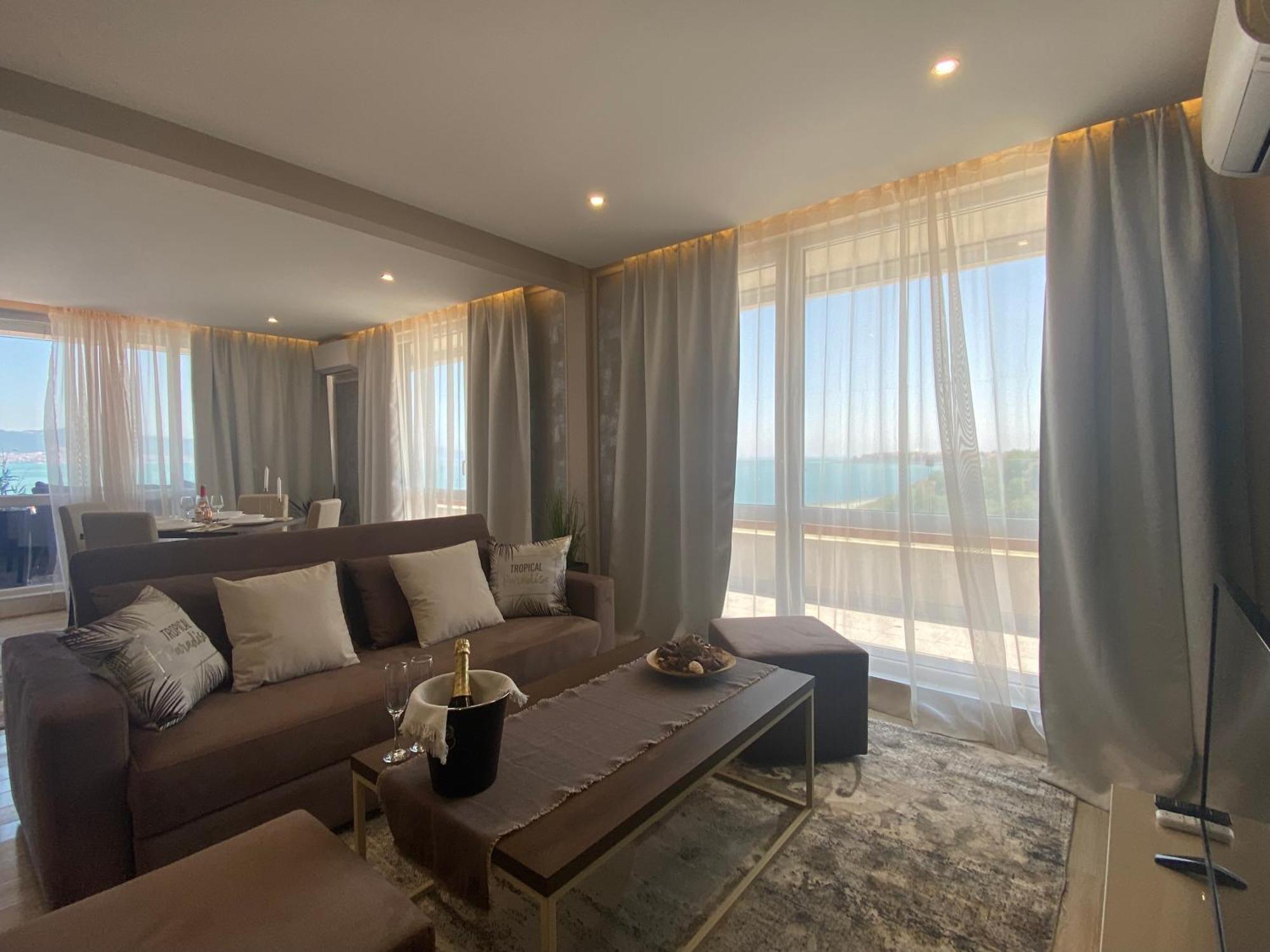 Paradiso 'В' 607 Large Luxury Apartment Nesebar Bagian luar foto