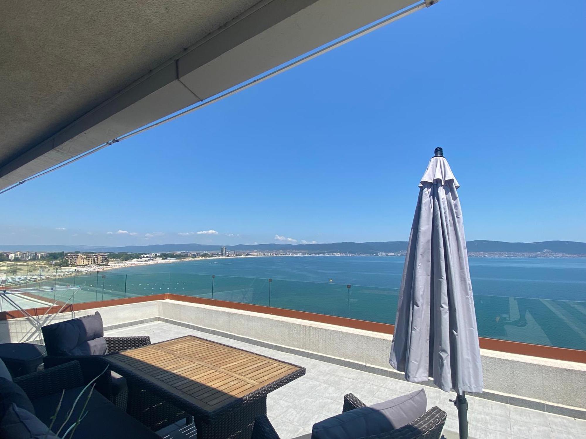 Paradiso 'В' 607 Large Luxury Apartment Nesebar Bagian luar foto