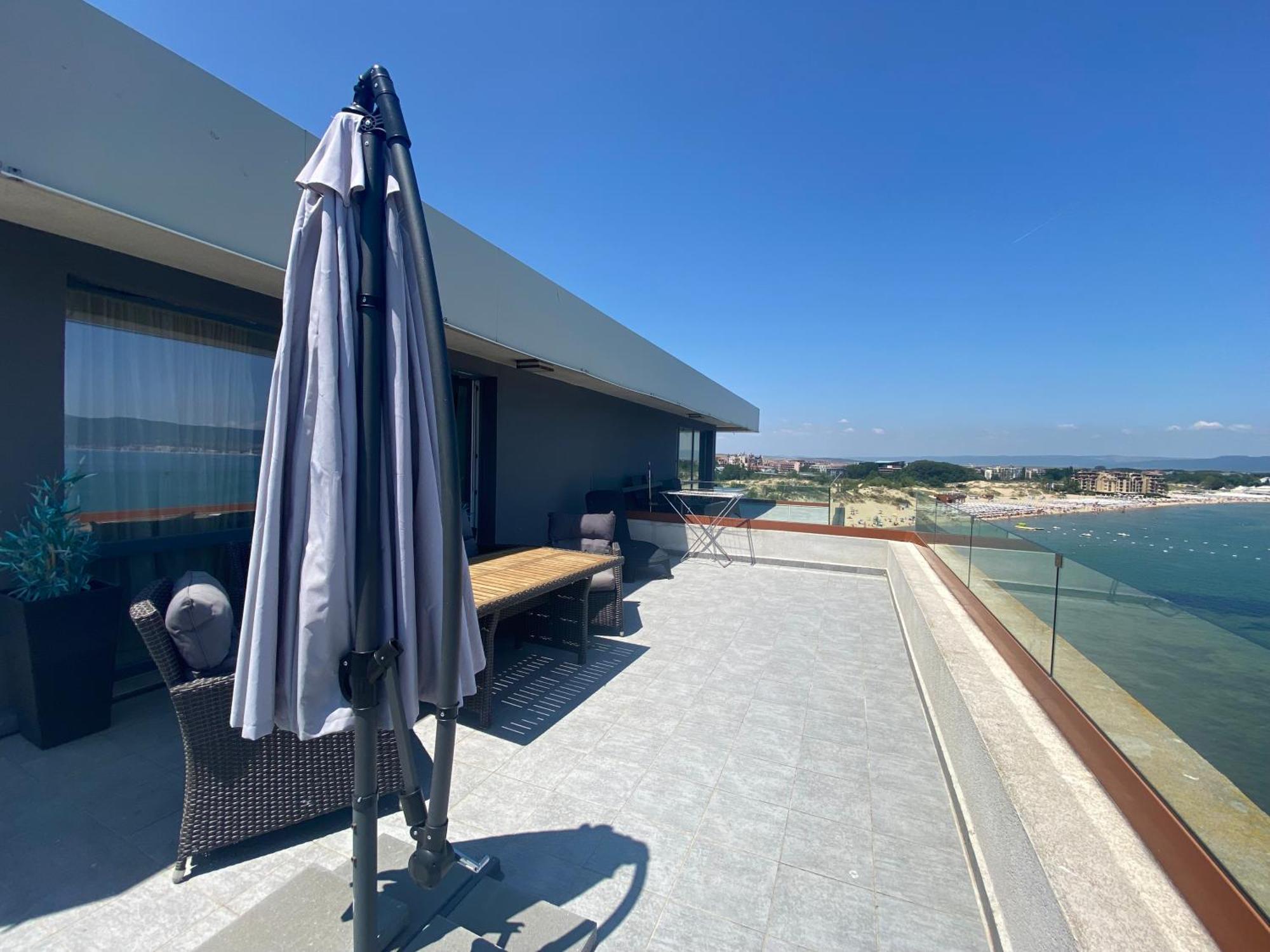 Paradiso 'В' 607 Large Luxury Apartment Nesebar Bagian luar foto